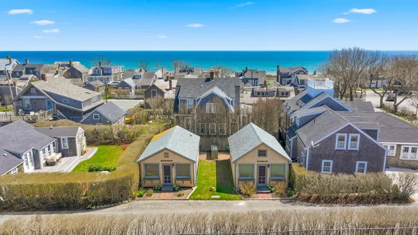$2,495,000 | 9 Park Lane, Nantucket, MA 02554