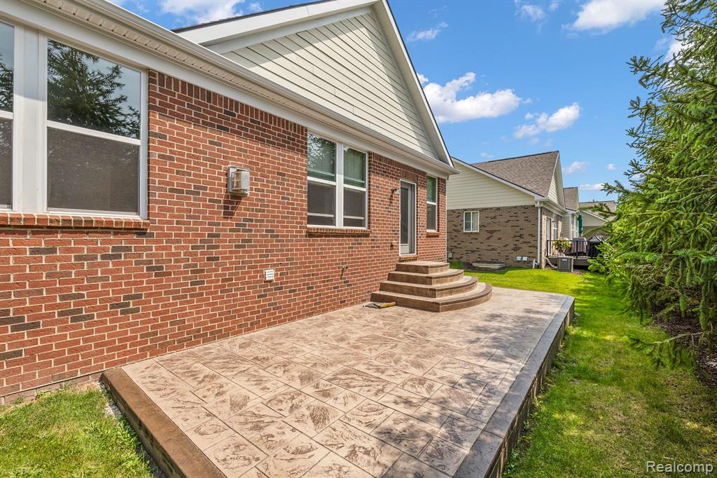 48767 Rockview Road Novi, MI 48374 - Photo 7 of 45