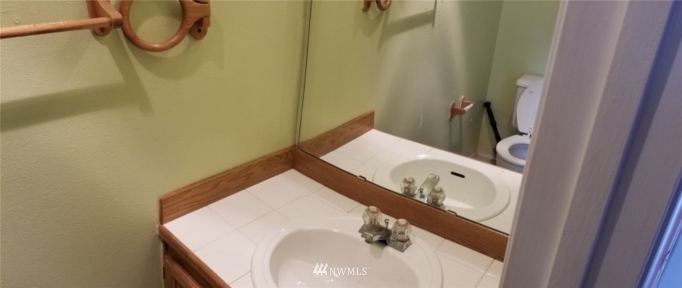 833 Southwest Sunset Boulevard, Unit 3 Renton, WA 98057 - Photo 11 of 11