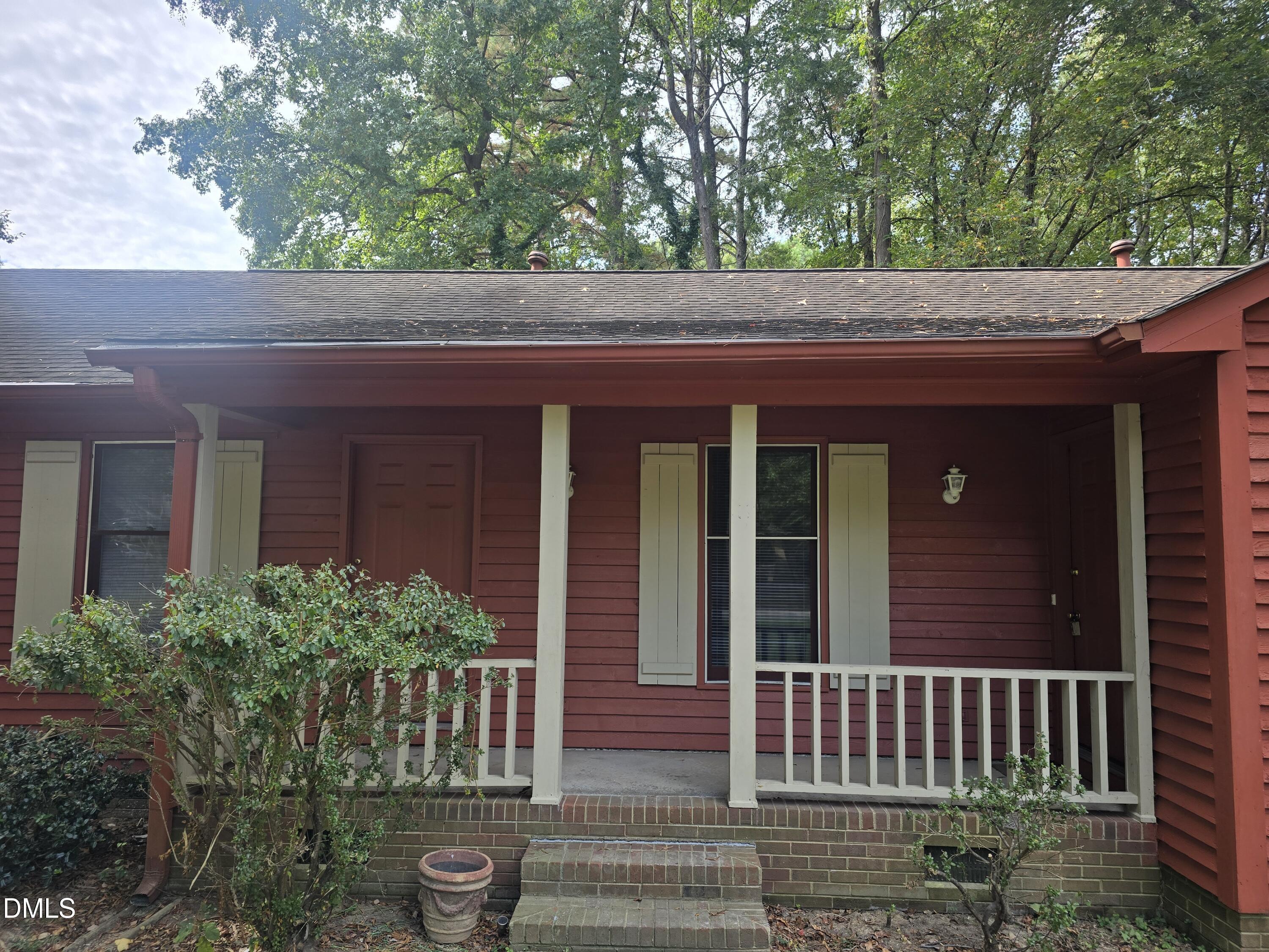 2214 Daley Road, Unit B Chapel Hill, NC 27514 - Photo 2 of 13 20250925_120119