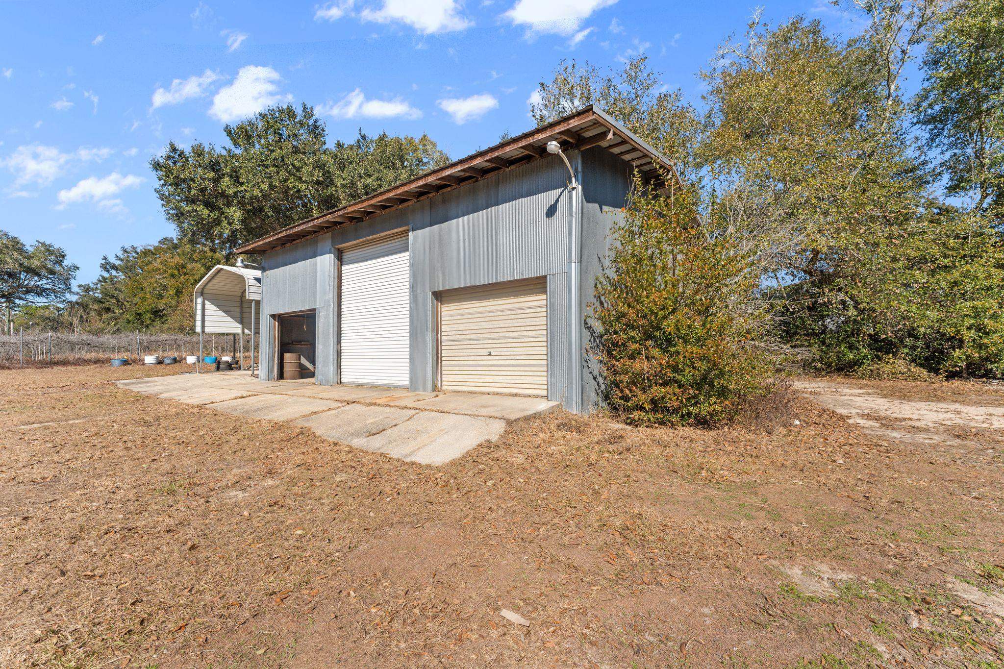 32989 Antietam Road Lillian, AL 36549 - Photo 33 of 56 Garage