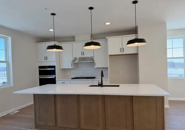 $799,990 | 906 South Woodlawn Avenue, Unit I, St. Paul, MN 55116