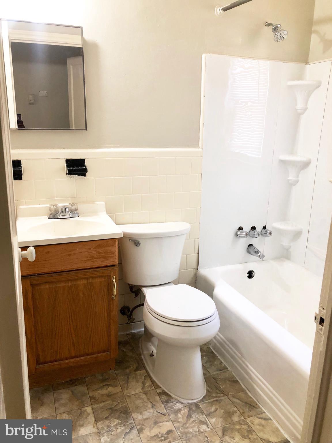 4518 Fairfax Road Baltimore, MD 21216 - Photo 6 of 9