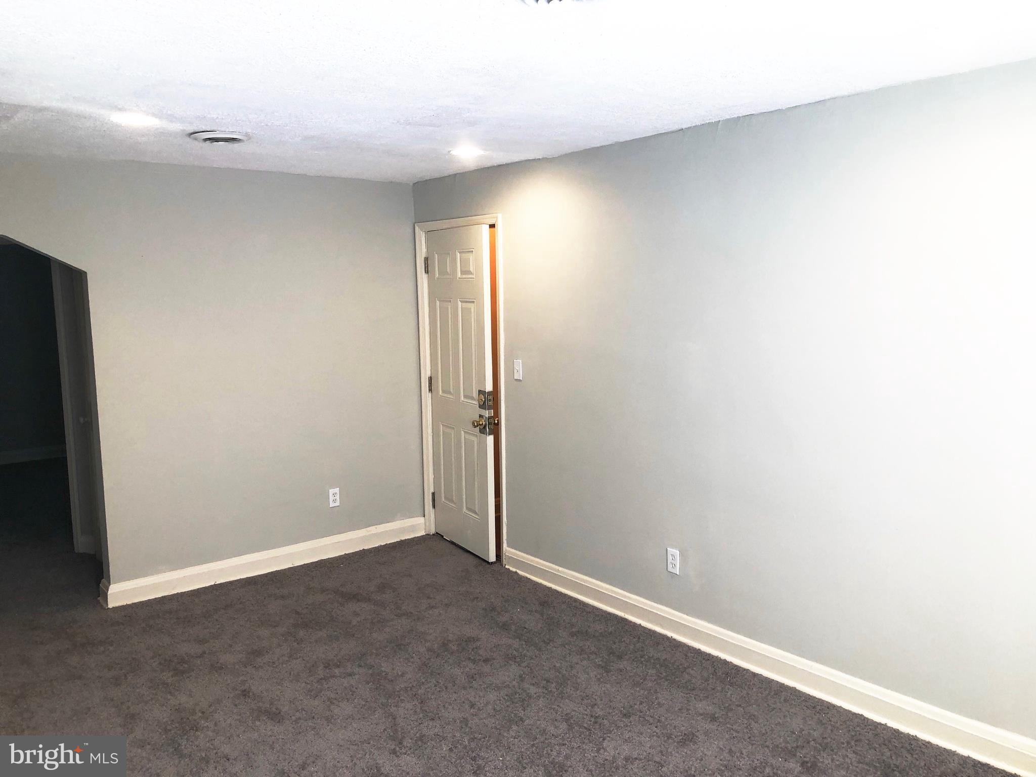 4518 Fairfax Road Baltimore, MD 21216 - Photo 7 of 9