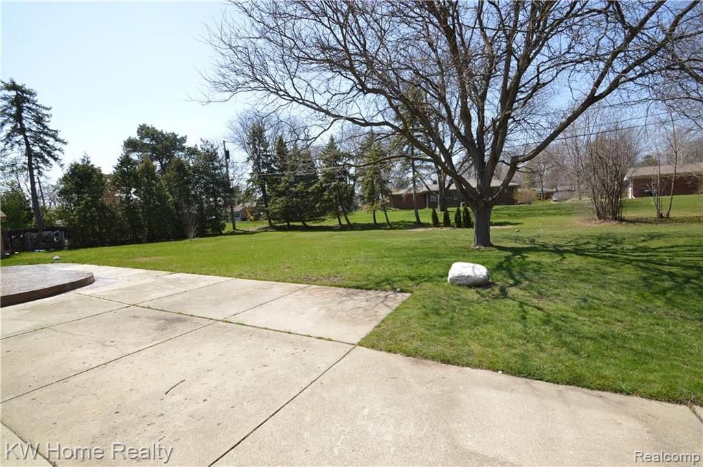 28163 Peppermill Road Farmington Hills, MI 48331 - Photo 29 of 31