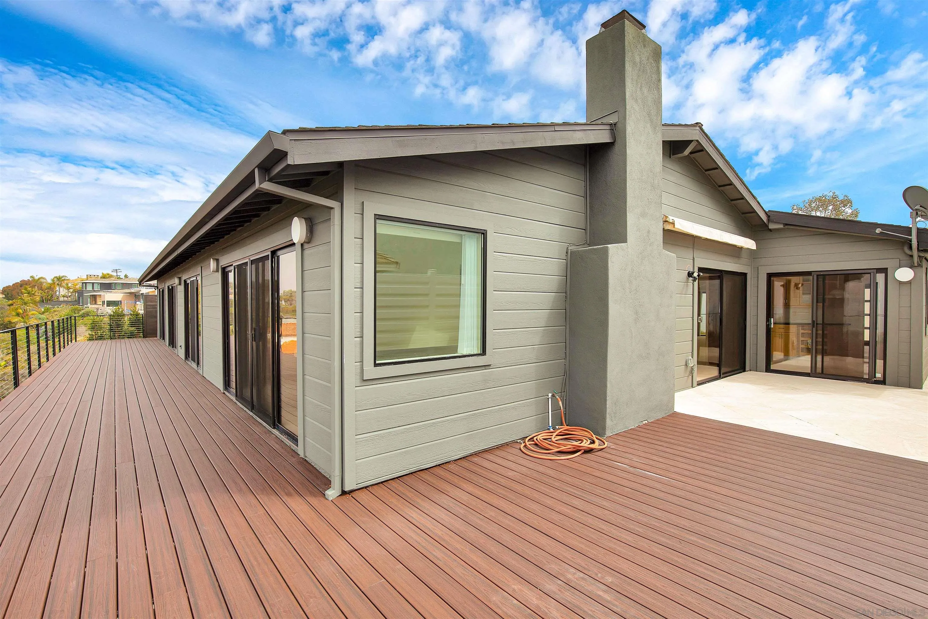 415 Marview Drive Solana Beach, CA 92075 - Photo 43 of 53 a backyard of a house