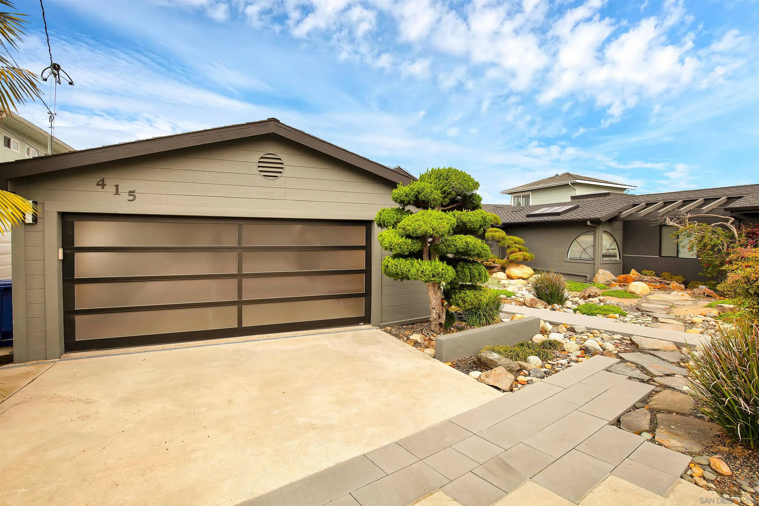 415 Marview Drive Solana Beach, CA 92075 - Photo 6 of 53 a view of a backyard of the house