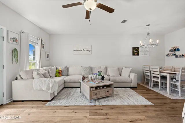 $2,300 | 326 Raven Lane, Panama City, FL 32404