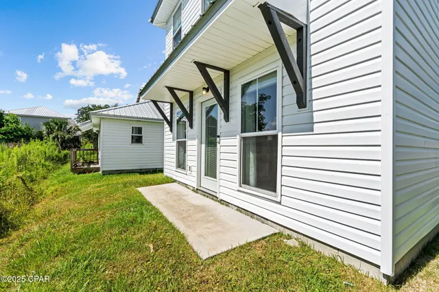 $2,300 | 326 Raven Lane, Panama City, FL 32404