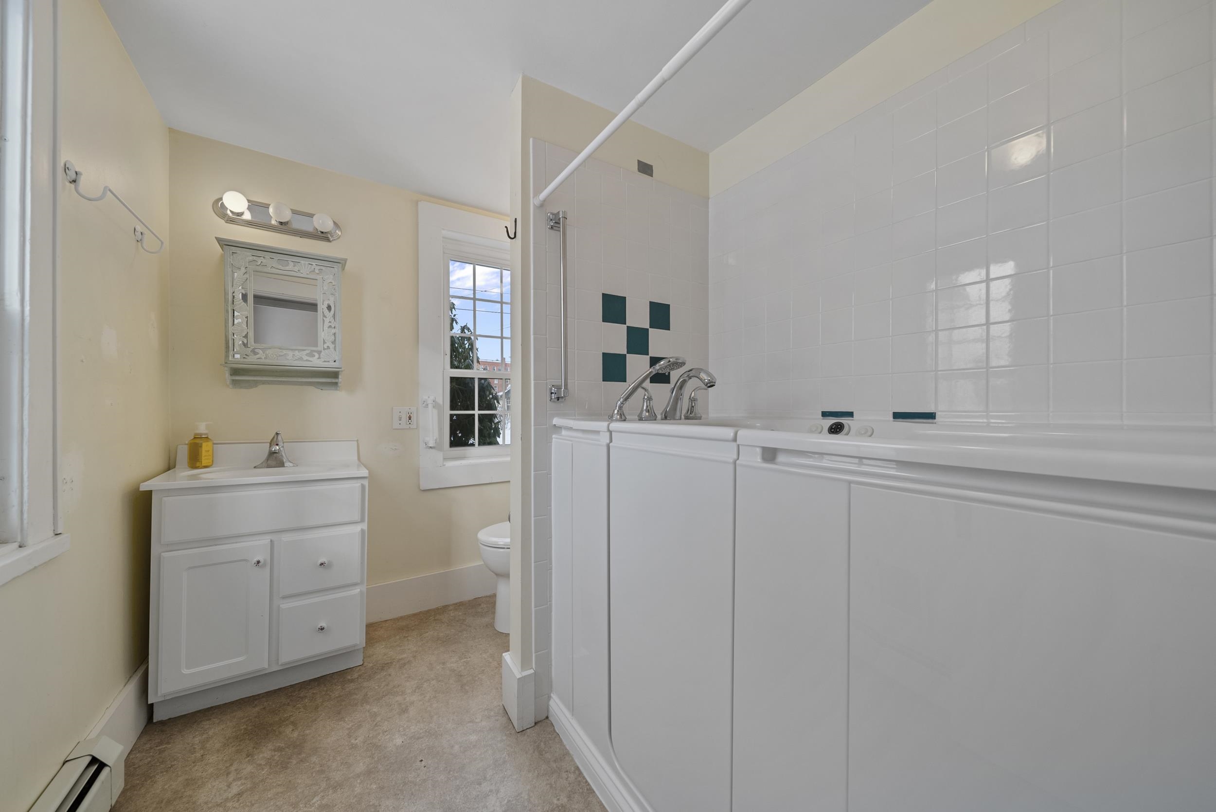 10 Maple Street Exeter, NH 03833 - Photo 17 of 47