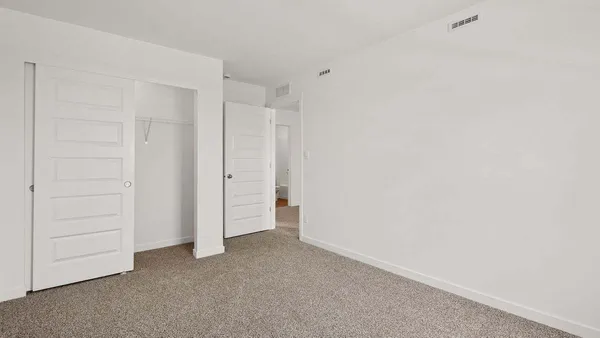 $374,990 | 512 Adirondack Court, Joliet, IL 60421