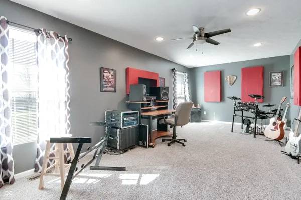 $565,000 | 8526 Sandrea Lane, Ladoga, IN 47954