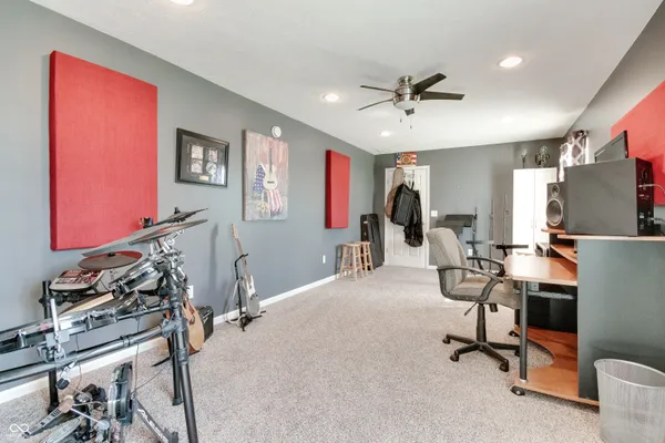 $565,000 | 8526 Sandrea Lane, Ladoga, IN 47954