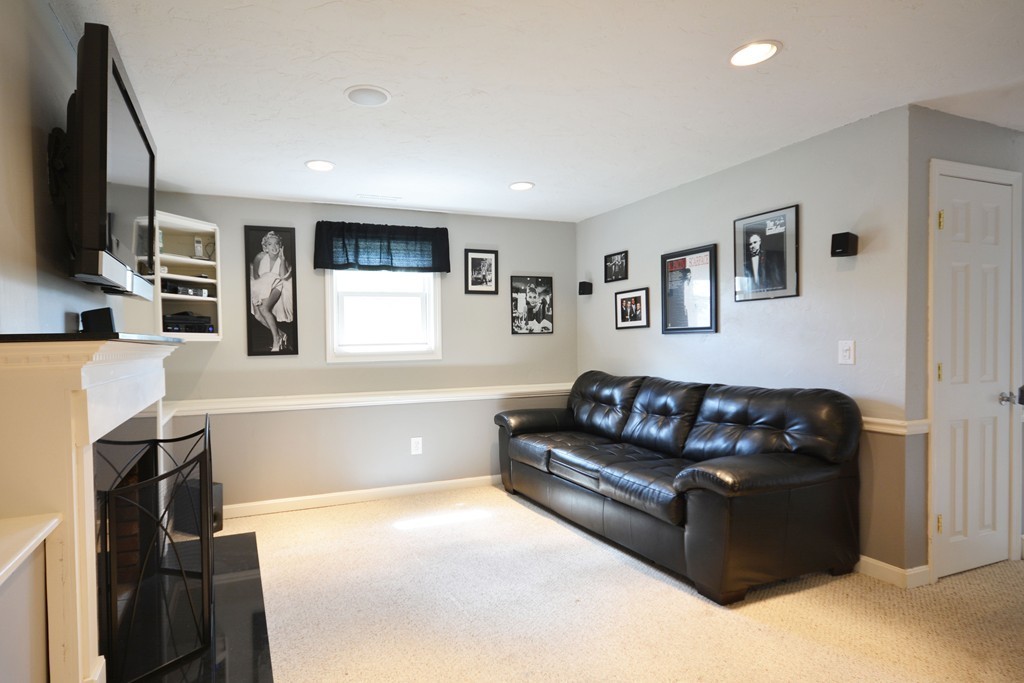 13 Baniulis Road Billerica, MA 01821 - Photo 26 of 28 Gallery Image 26