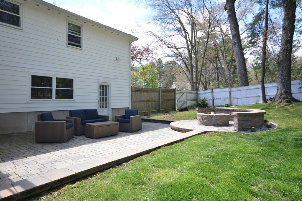 13 Baniulis Road Billerica, MA 01821 - Photo 6 of 28 Gallery Image 6