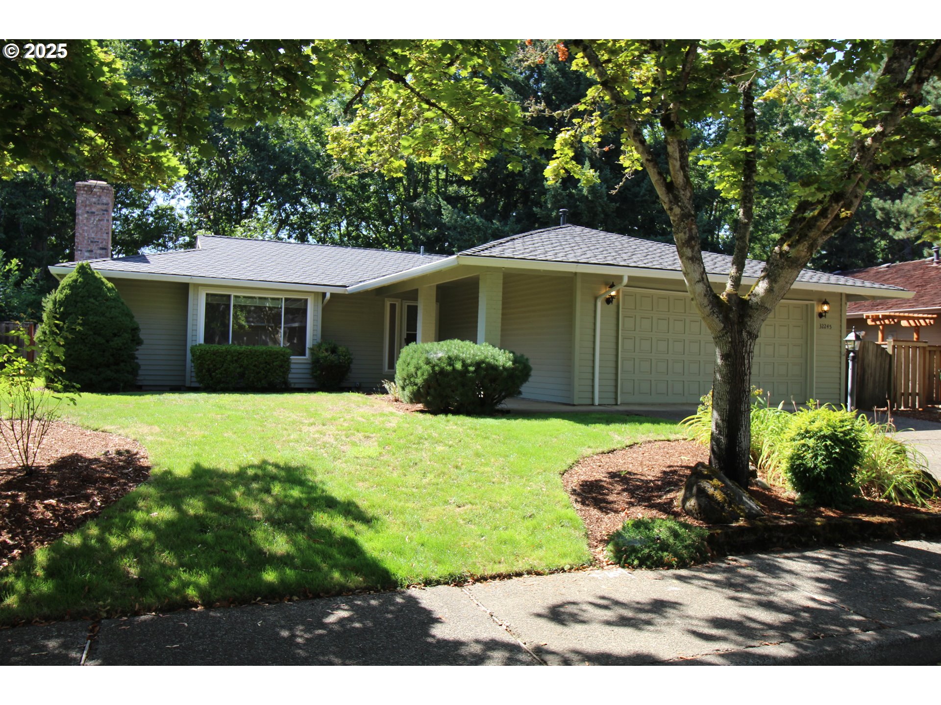 32245 Southwest Estates Post Road Wilsonville, OR 97070 - Photo 1 of 12 Gallery Image 1