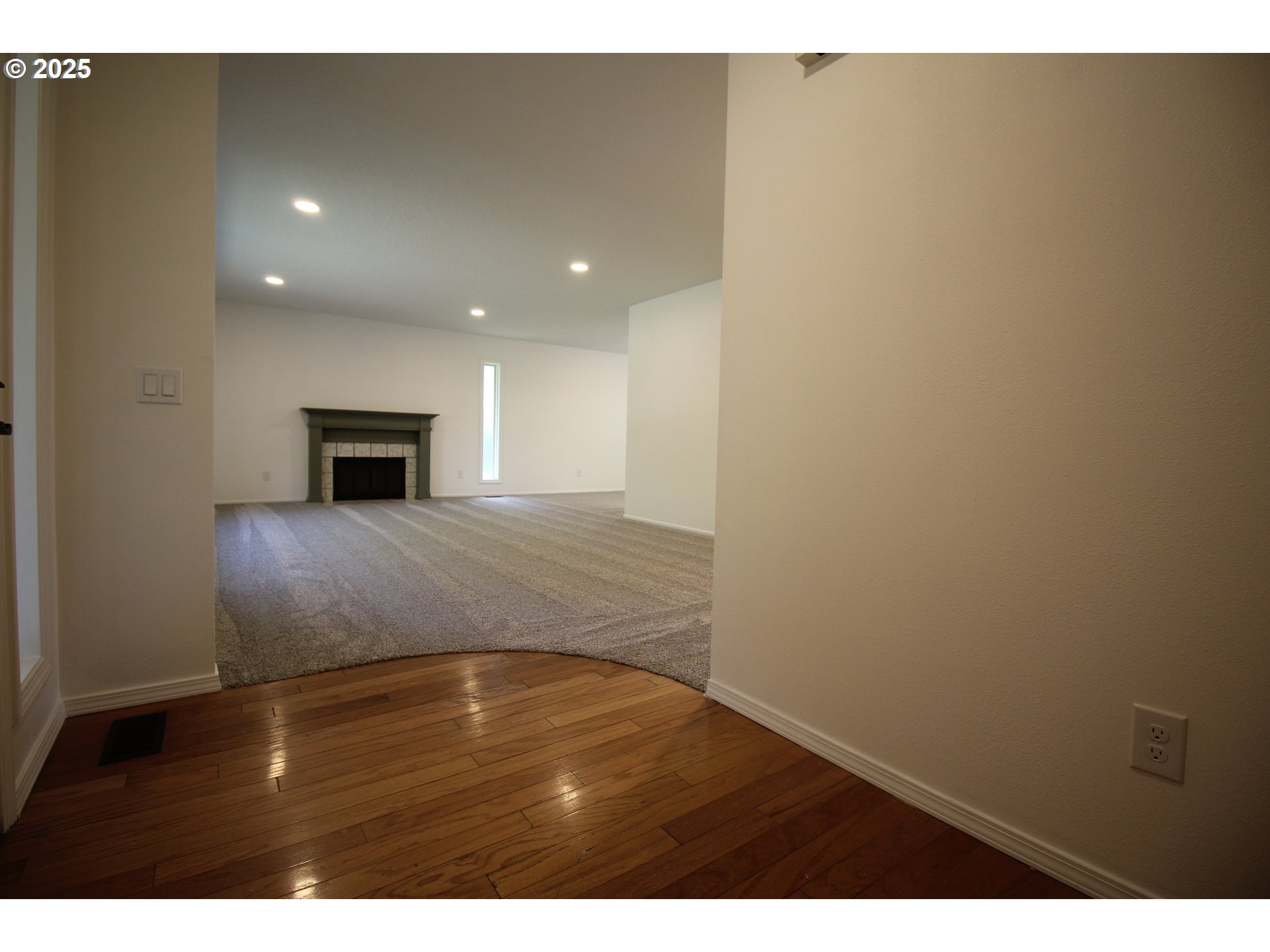 32245 Southwest Estates Post Road Wilsonville, OR 97070 - Photo 5 of 12 Gallery Image 5