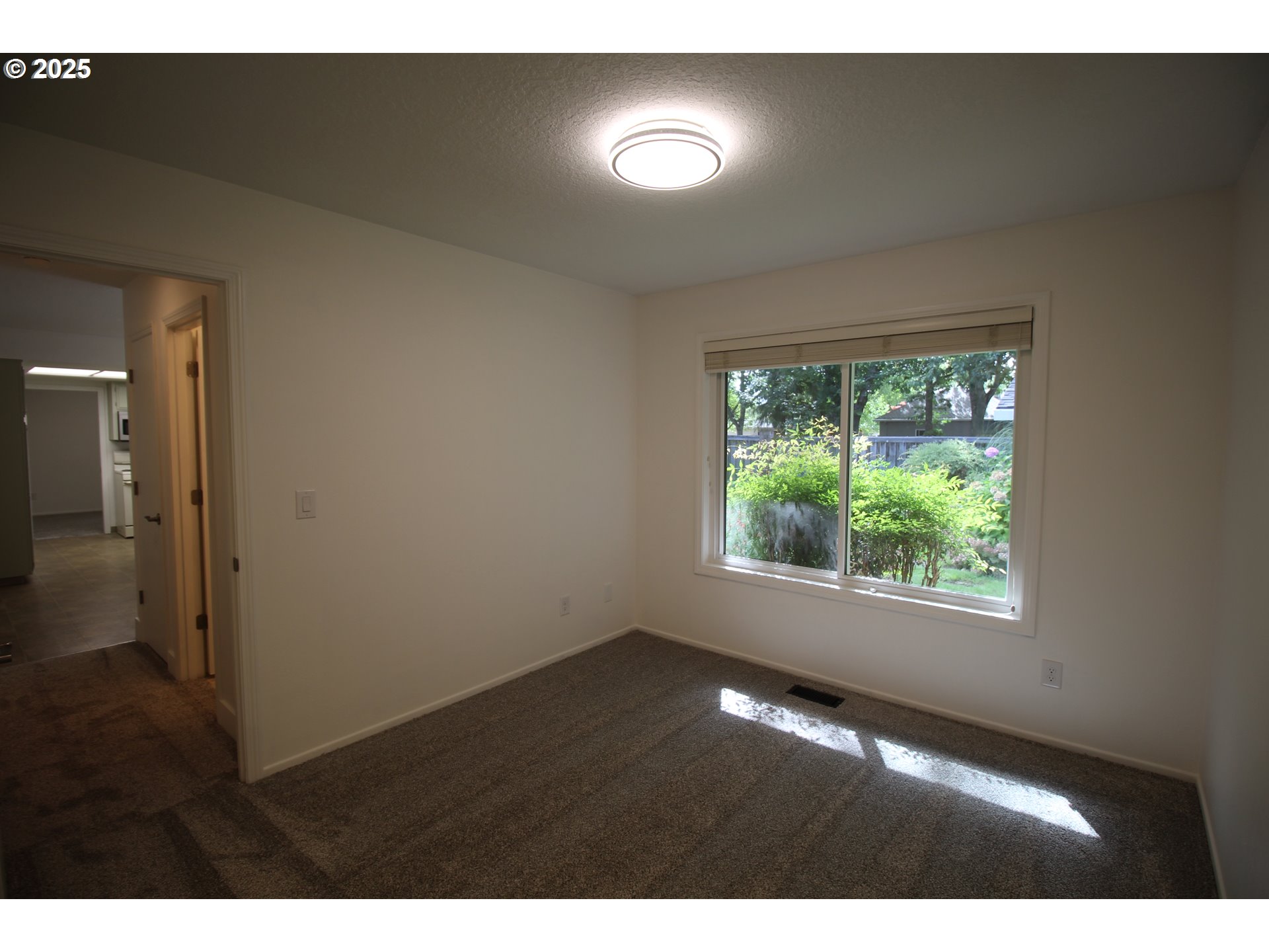 32245 Southwest Estates Post Road Wilsonville, OR 97070 - Photo 6 of 12 Gallery Image 6