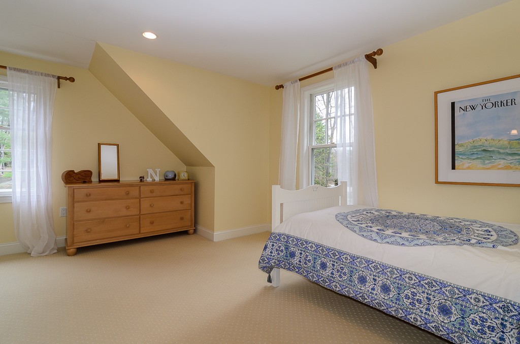 65 Greylock Road Wellesley, MA 02481 - Photo 14 of 28