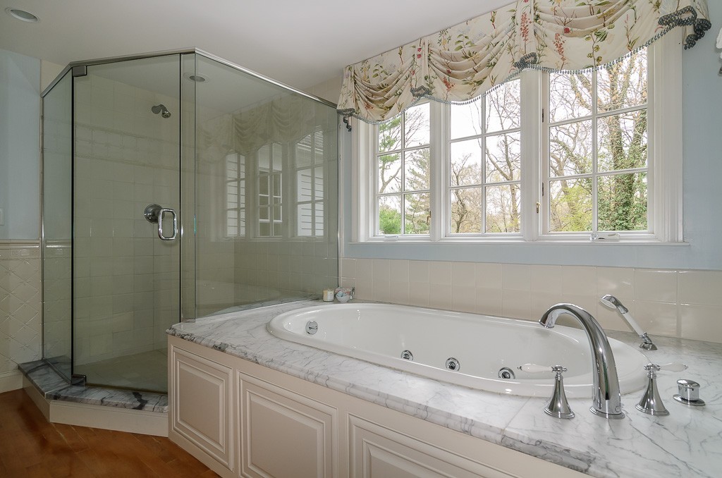 65 Greylock Road Wellesley, MA 02481 - Photo 19 of 28