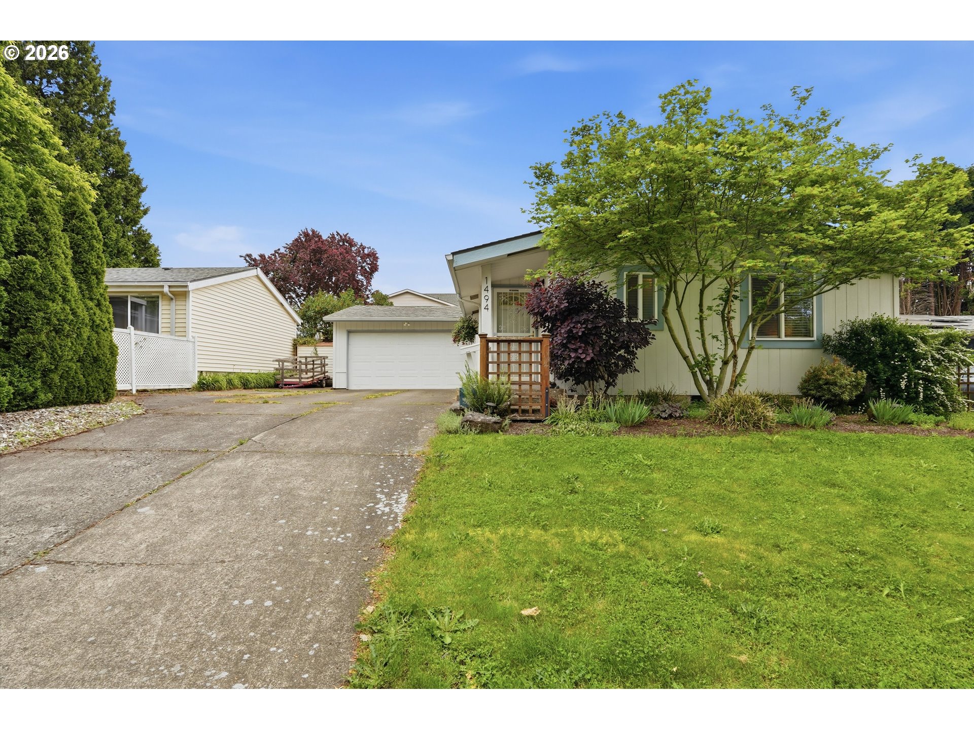 1494 Southeast Maple Loop Gresham, OR 97080 - Photo 2 of 36