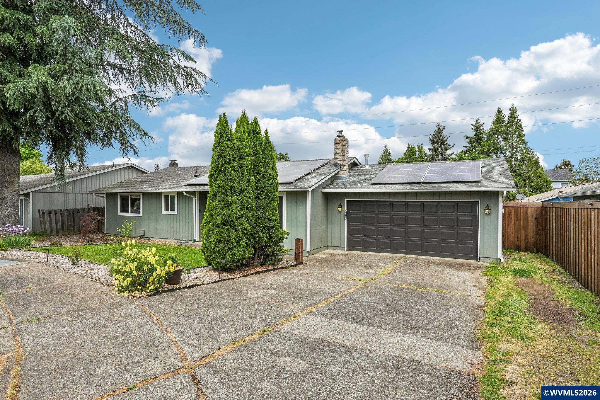 819 Chehalis Place North Keizer, OR 97303 - Photo 3 of 36
