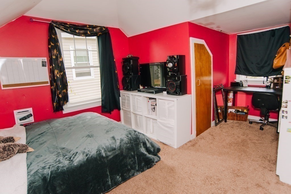 17 Chilson Street Springfield, MA 01118 - Photo 23 of 35