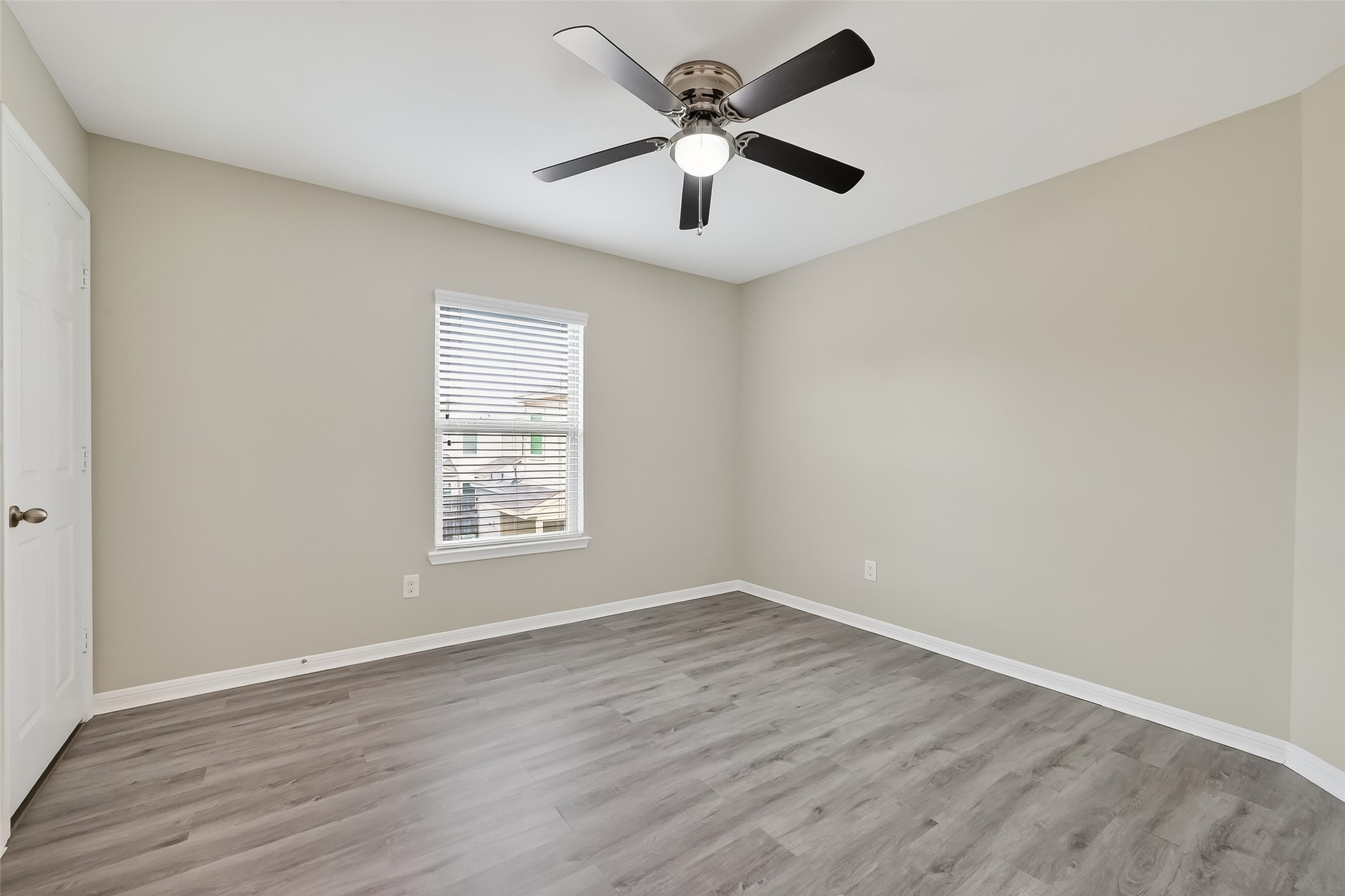 6019 Wesley Manor Court Katy, TX 77449 - Photo 13 of 22