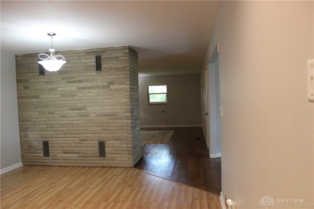 8390 Dog Leg Road Dayton, OH 45414 - Photo 31 of 61 Dining area of the eat in kitchen