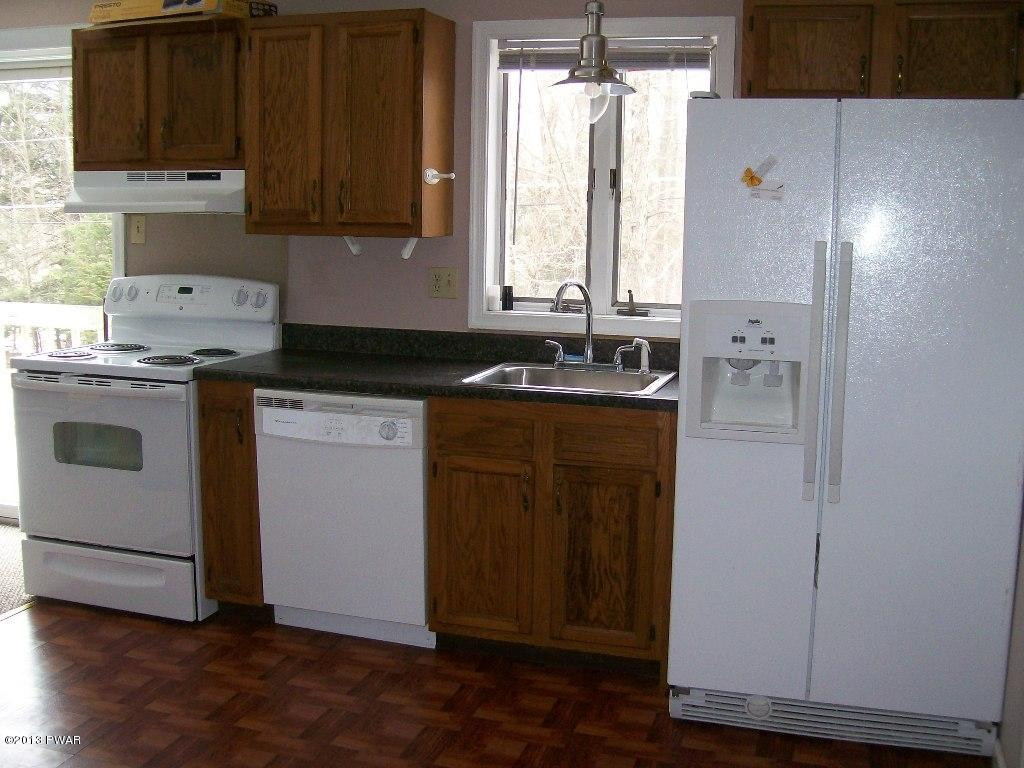 15 Ridge Circle Greentown, PA 18426 - Photo 13 of 28 Gallery Image 13