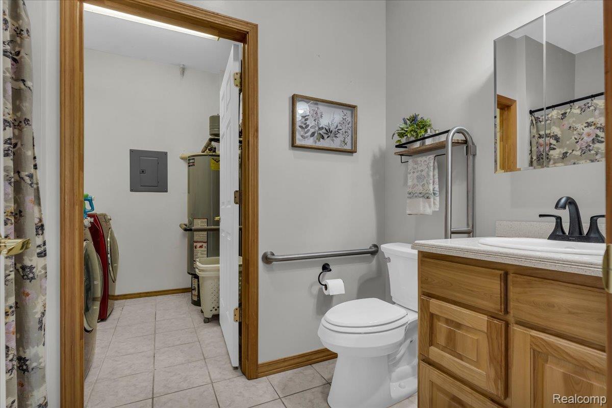 27520 West Road Romulus, MI 48174 - Photo 48 of 72 47-27520 West Rd-47.jpg