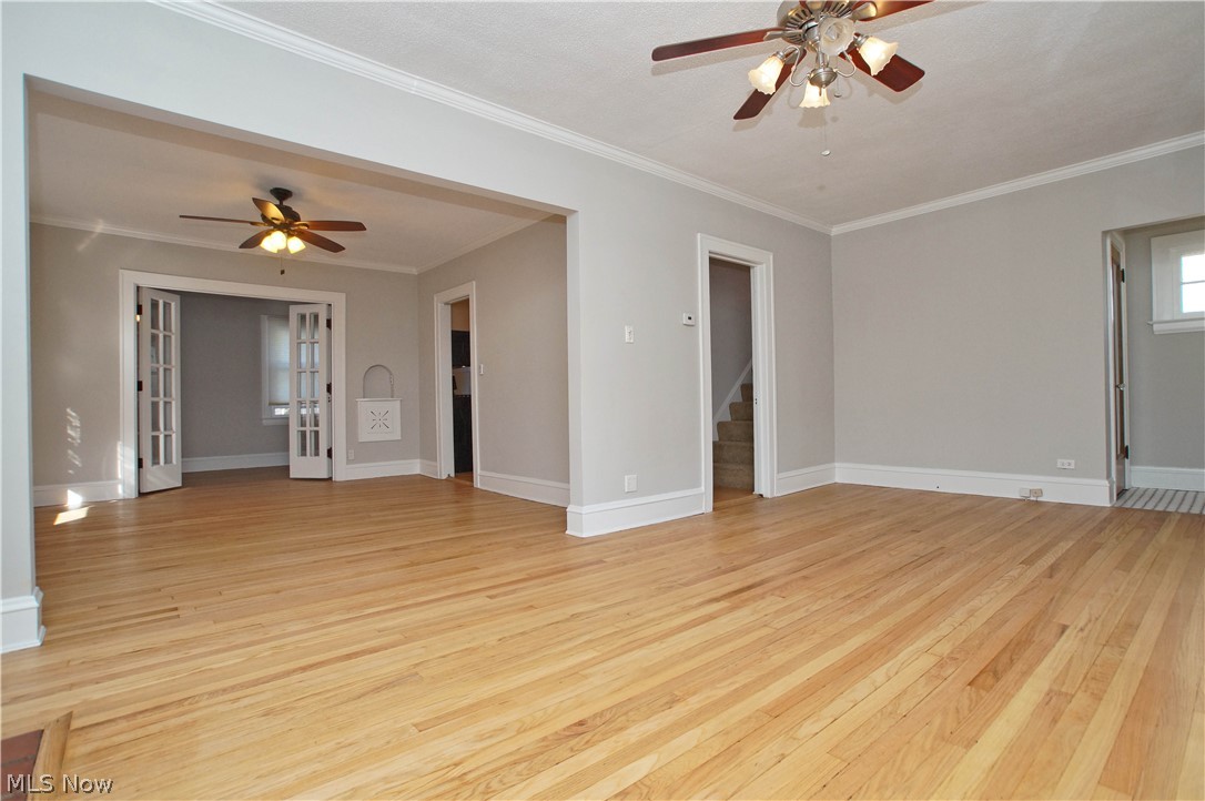 2232 Cranston Road Cleveland, OH 44118 - Photo 3 of 22