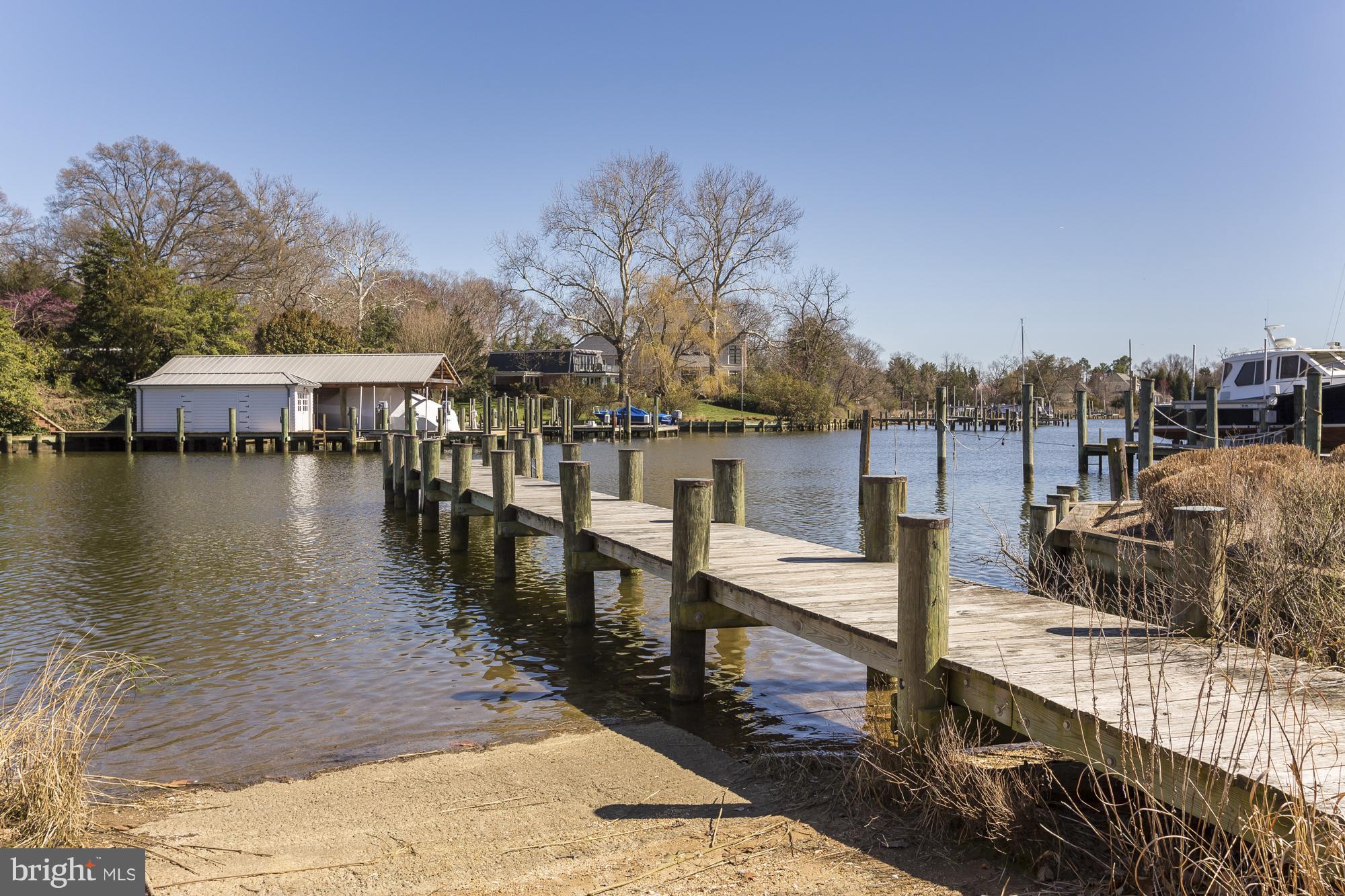 438 Ferry Point Road Annapolis, MD 21403 - Photo 28 of 29 Community
