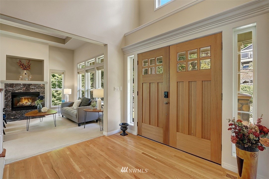17129 Southeast 100th Street Renton, WA 98059 - Photo 4 of 30