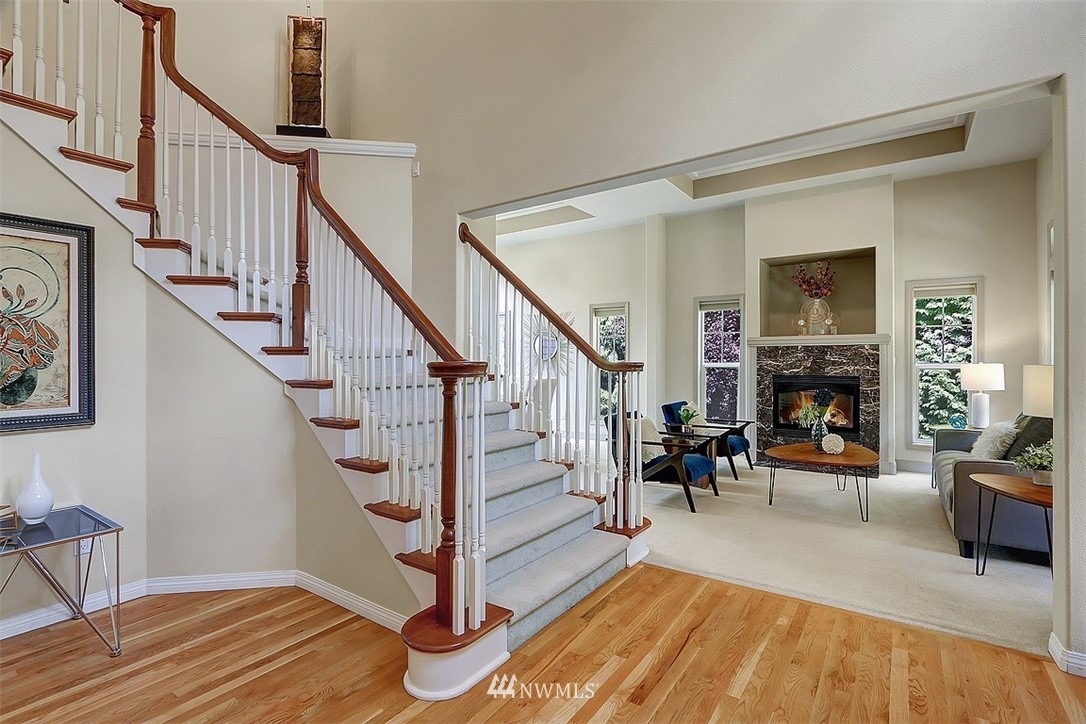 17129 Southeast 100th Street Renton, WA 98059 - Photo 5 of 30