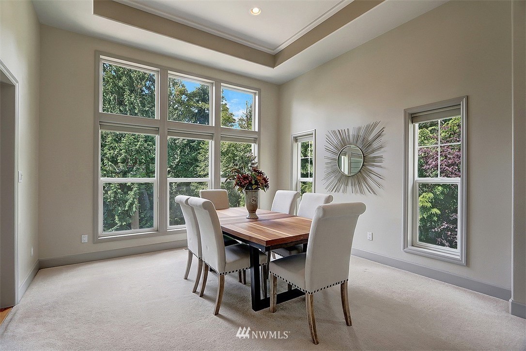 17129 Southeast 100th Street Renton, WA 98059 - Photo 8 of 30