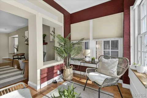 $299,900 | 4317 Maryland Avenue, Unit 1E, St. Louis, MO 63108