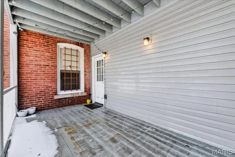 $299,900 | 4317 Maryland Avenue, Unit 1E, St. Louis, MO 63108