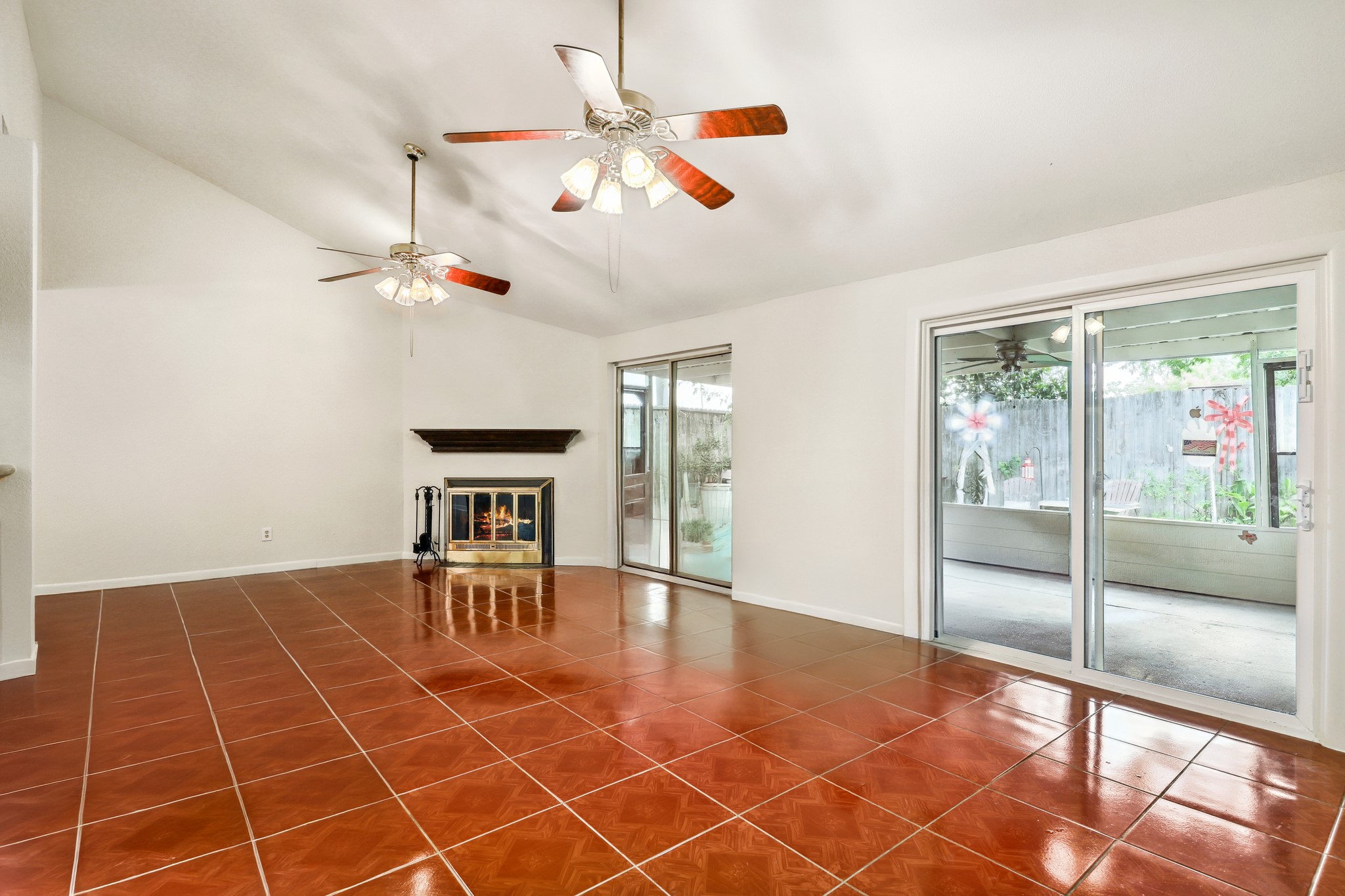 4103 Bugle Road Houston, TX 77072 - Photo 3 of 28