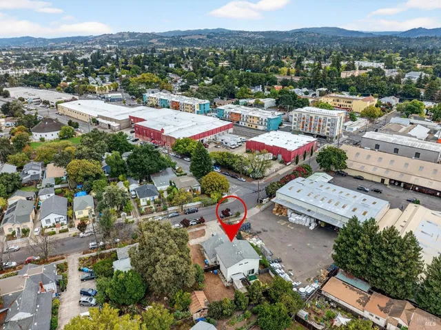 $750,000 | 100-102 West 8th Street, Santa Rosa, CA 95401