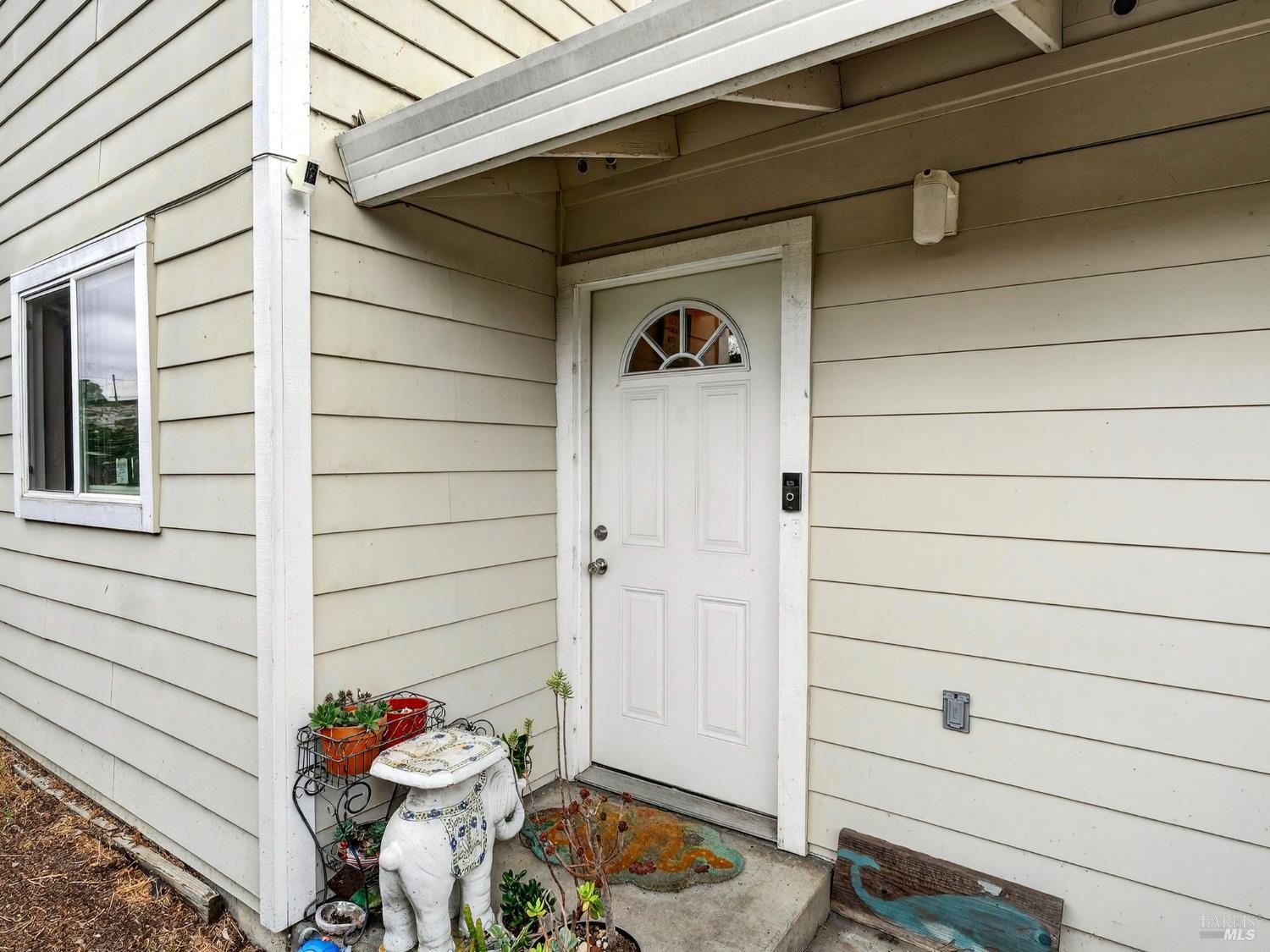 100-102 West 8th Street Santa Rosa, CA 95401 - Photo 4 of 32 a view of small space