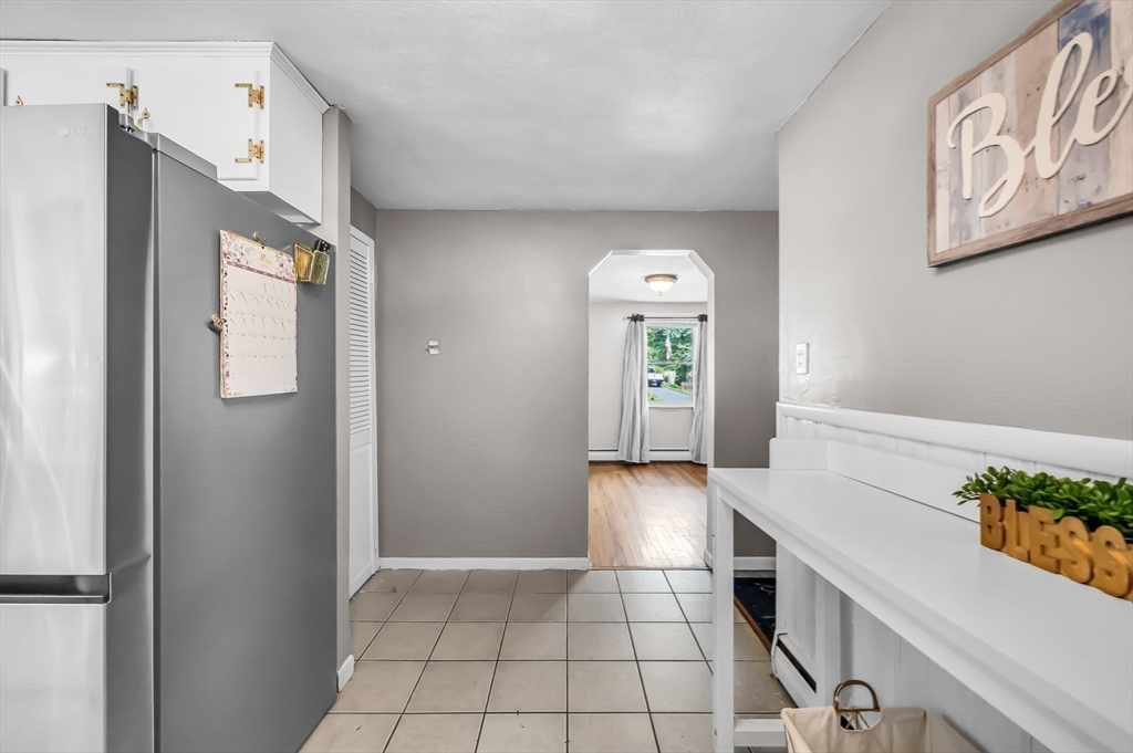23 Gatewood Road Springfield, MA 01119 - Photo 5 of 31
