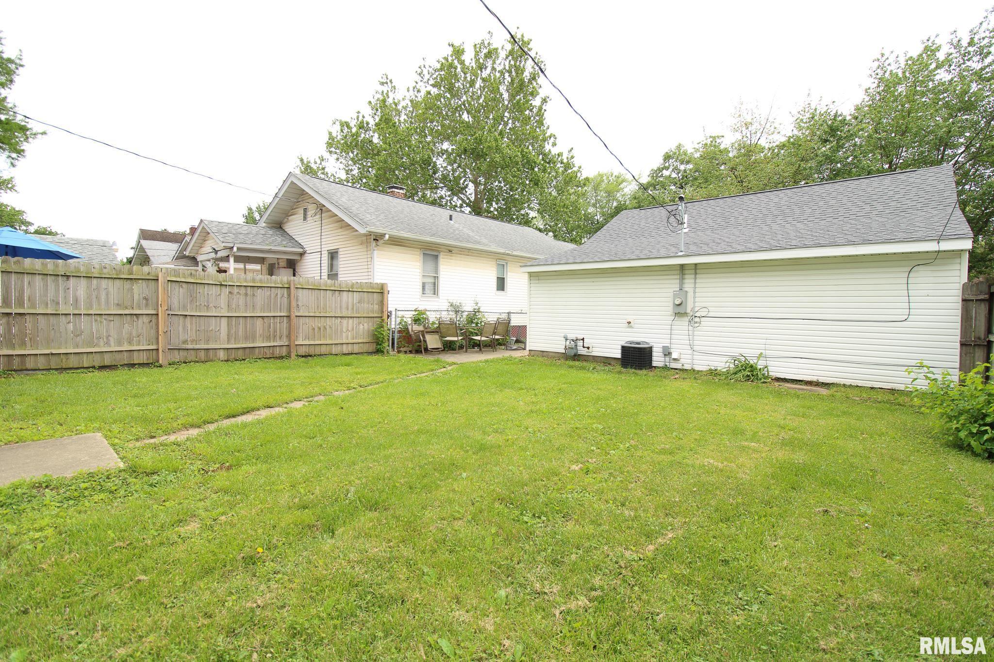 2344 Yale Boulevard Springfield, IL 62703 - Photo 4 of 13