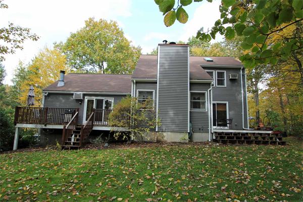 32 Summer Hill Road Medway, MA 02053 - Photo 3 of 25 Gallery Image 3