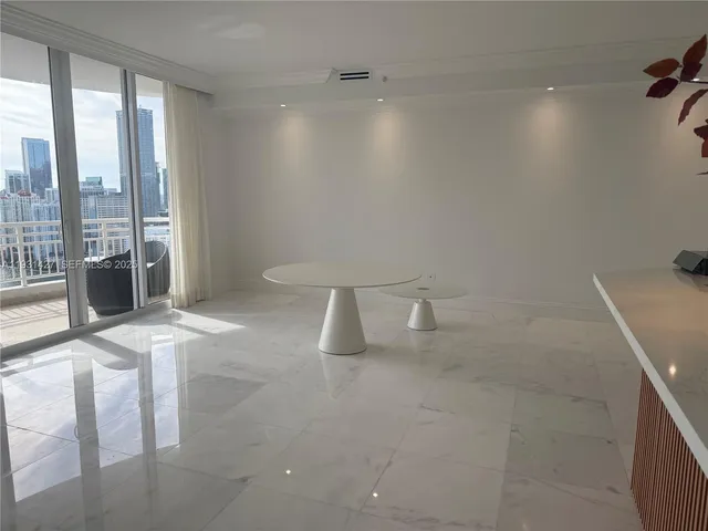 $6,500 | 848 Brickell Key Drive, Unit PH4003, Miami, FL 33131
