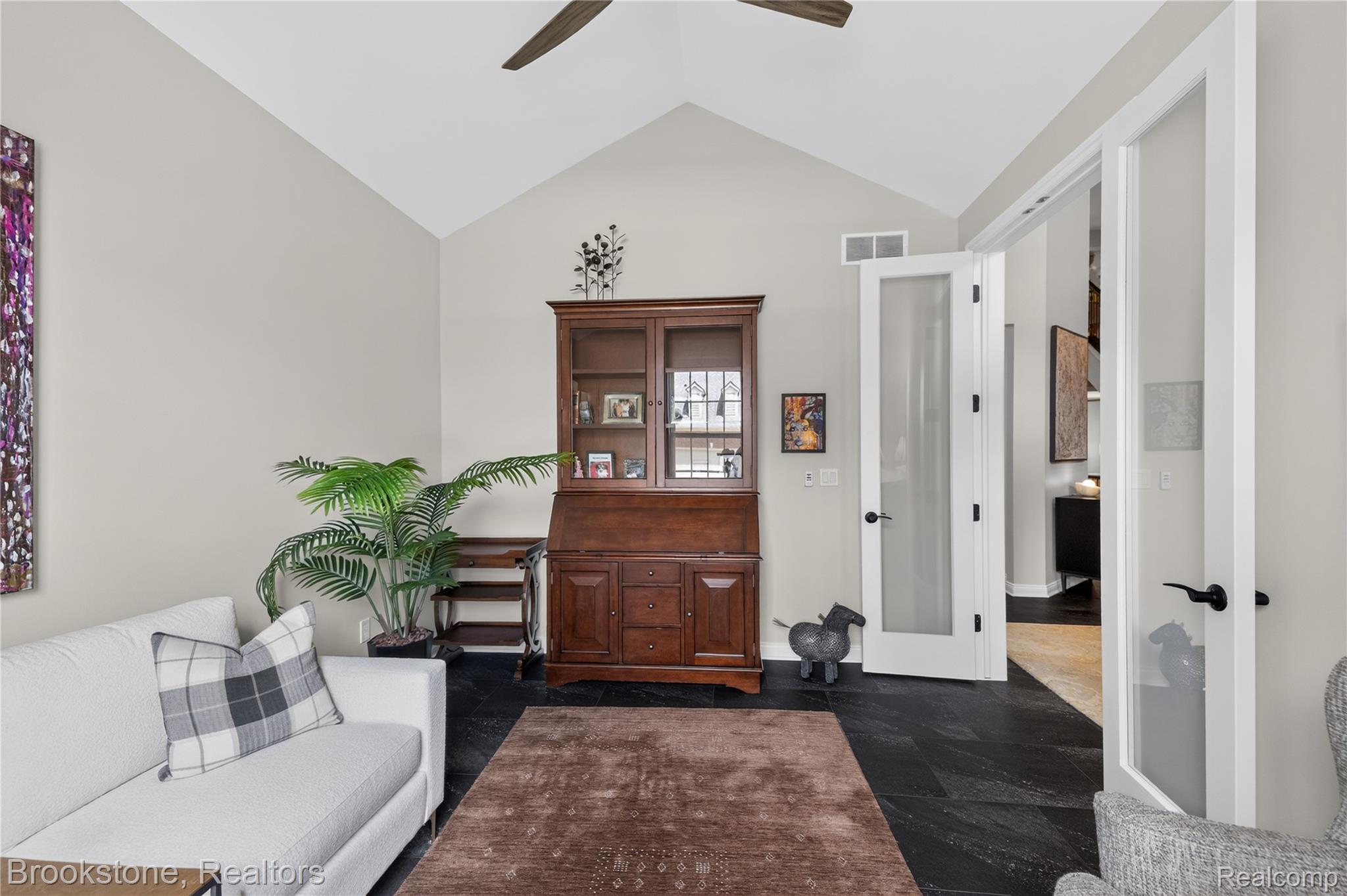 2167 Sanctuary Court Rochester, MI 48309 - Photo 47 of 68 2167 Sanctuary Ct, Rochester Hills (24 of 69).jpg