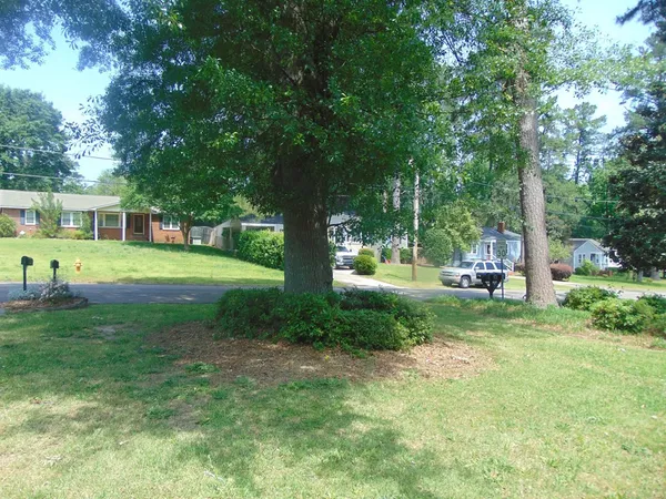 $1,550 | 1108 Magnolia Drive, Augusta, GA 30904