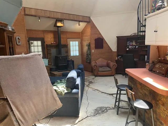 $168,000 | 135 Whitaker Circle, Gordonville, TX 76245