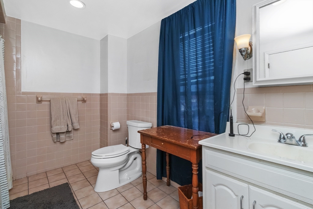 126 Butler Road Quincy, MA 02169 - Photo 28 of 32