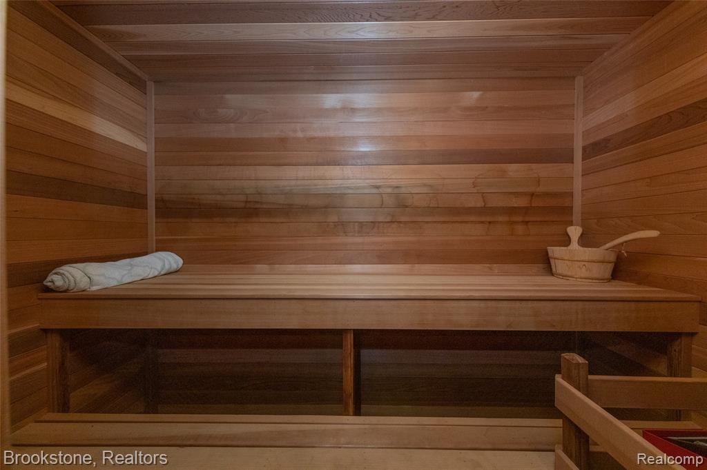 1494 Highpoint Drive Rochester, MI 48306 - Photo 73 of 75